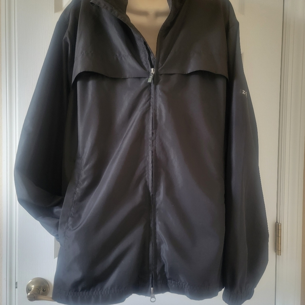 IZOD XTREME FUNCTION BLACK GOLF FULL ZIP JACKET (sz‎ lg)